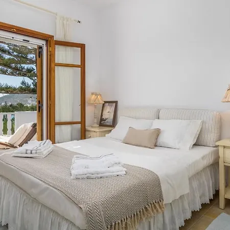 Arokaria Seafront Pollonia